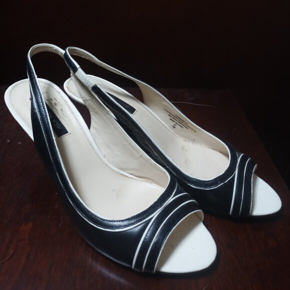 Vintage Jones New York Peep Toe Kitten Heels - Picture 1 of 3